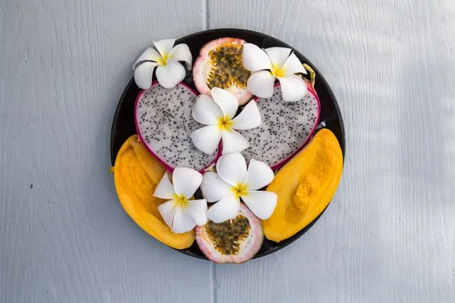 Fruity tropical room freshener fragrances